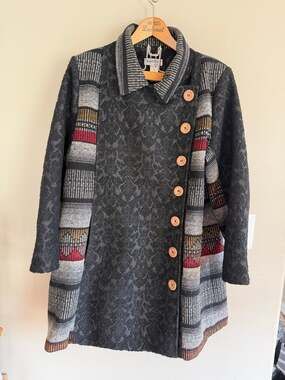 Size 1X asymmetrical North Style coat mixed pattern brocade pea coat artsy